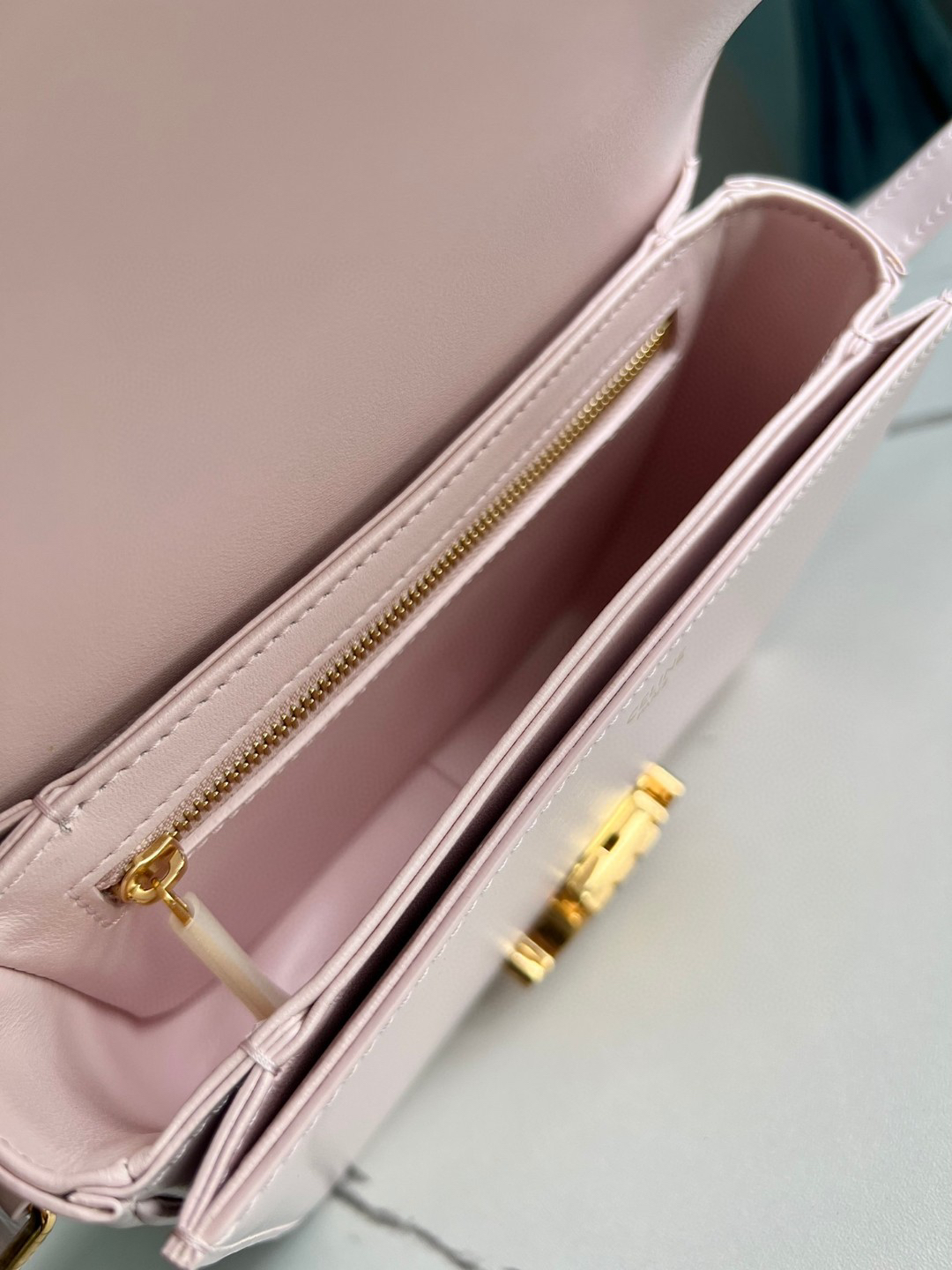 TRIOME Teen Triomphe Shoulder Bag - Image 6
