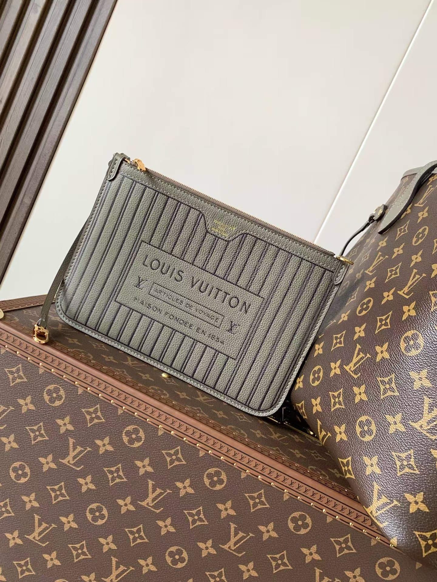 Louis Vuitton Neverfull Inside Out Medium Tote Bag - Image 6