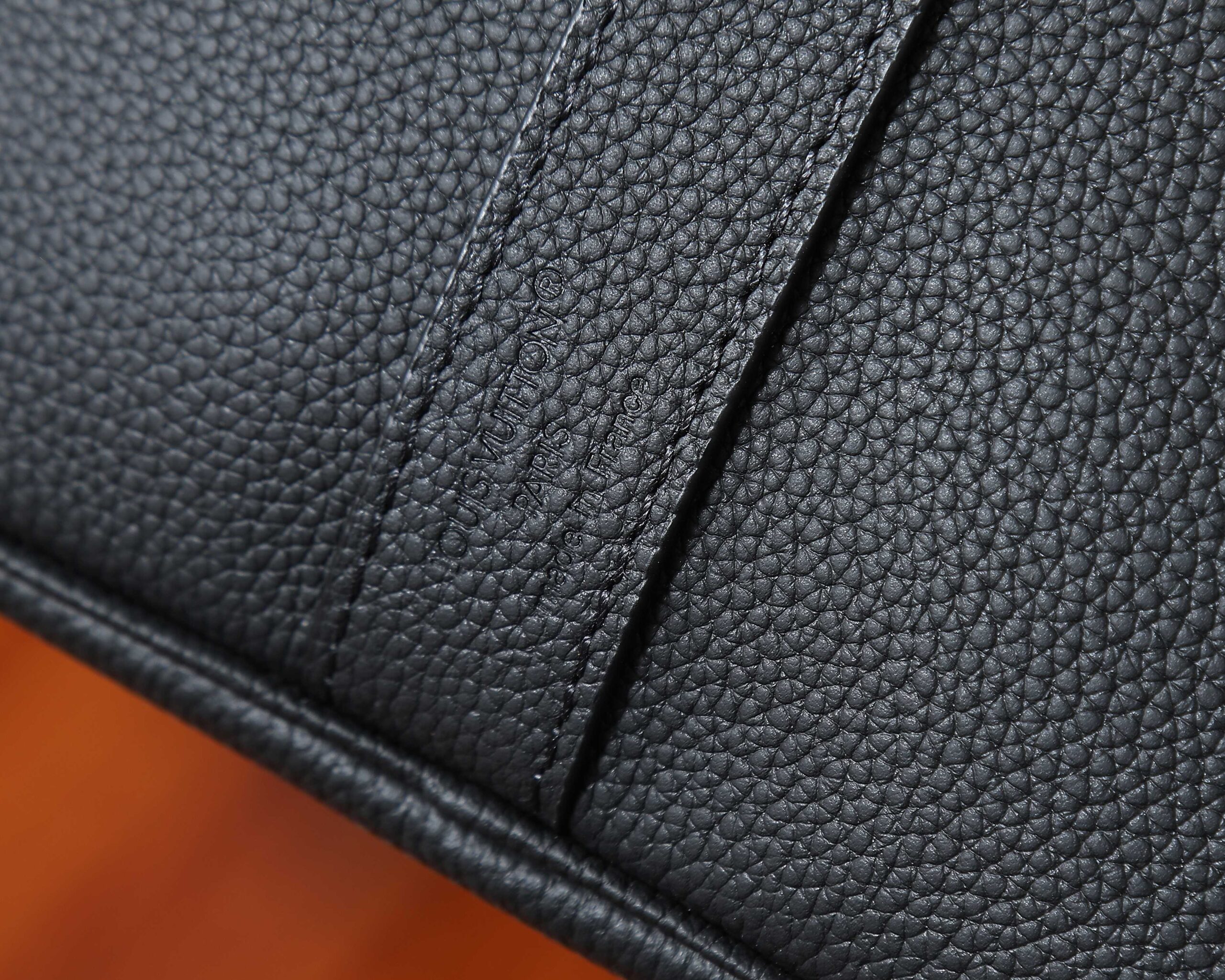 Louis Vuitton Keepall Bandoulière 35 Travel Bag - Image 6