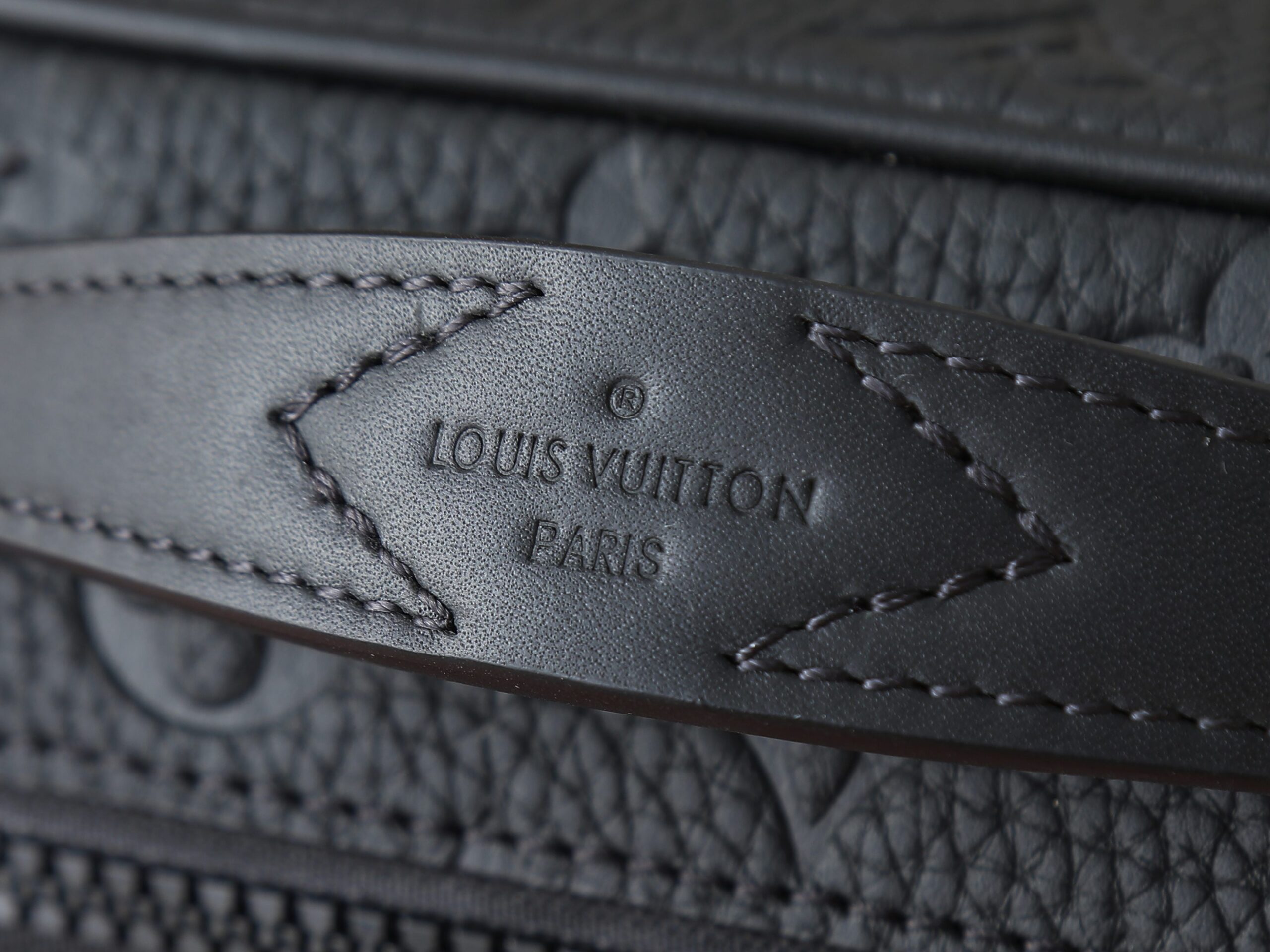 Louis Vuitton S Lock Messenger Bag M58489 - Image 6