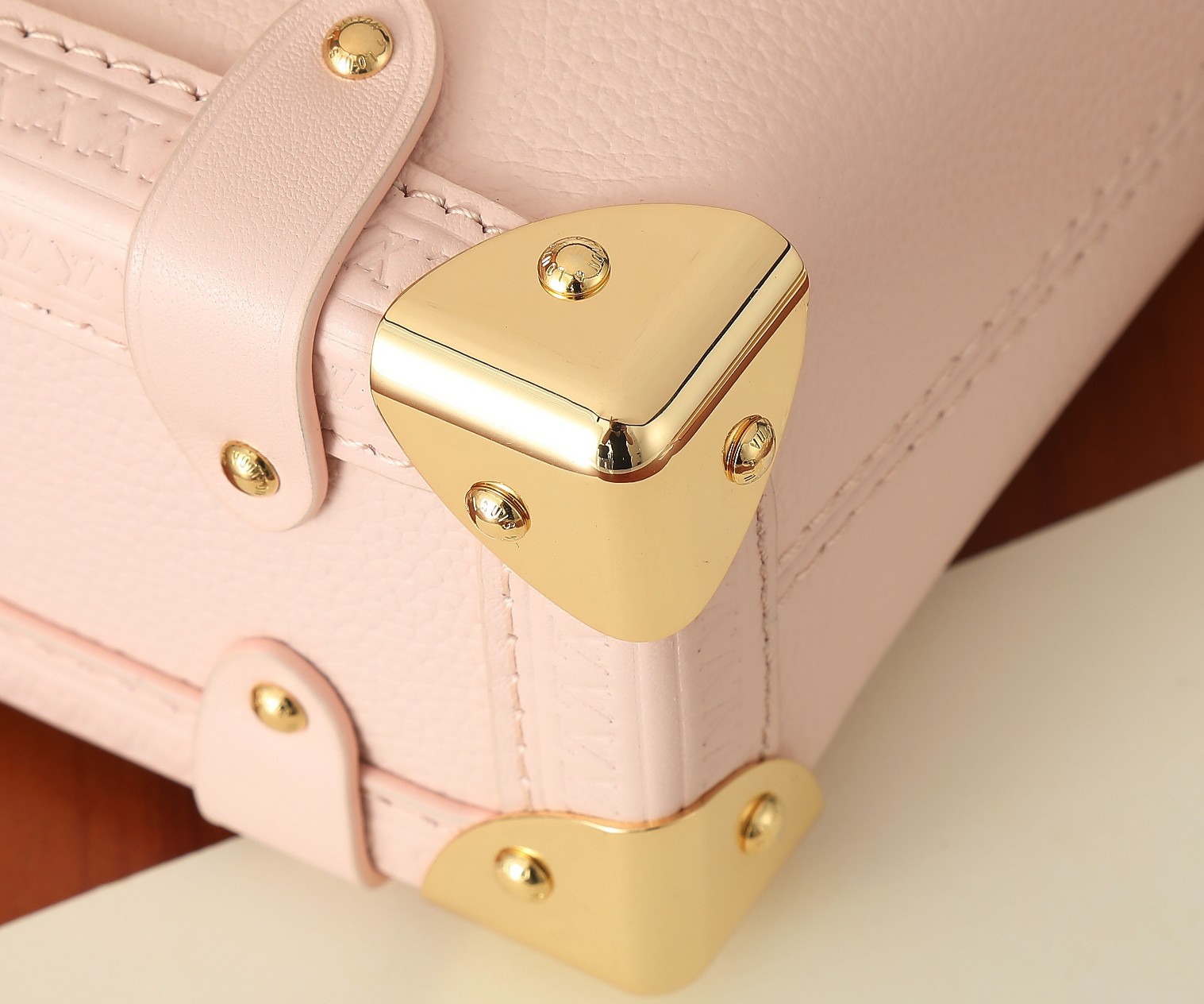 Side Trunk Small Handbag - Image 6