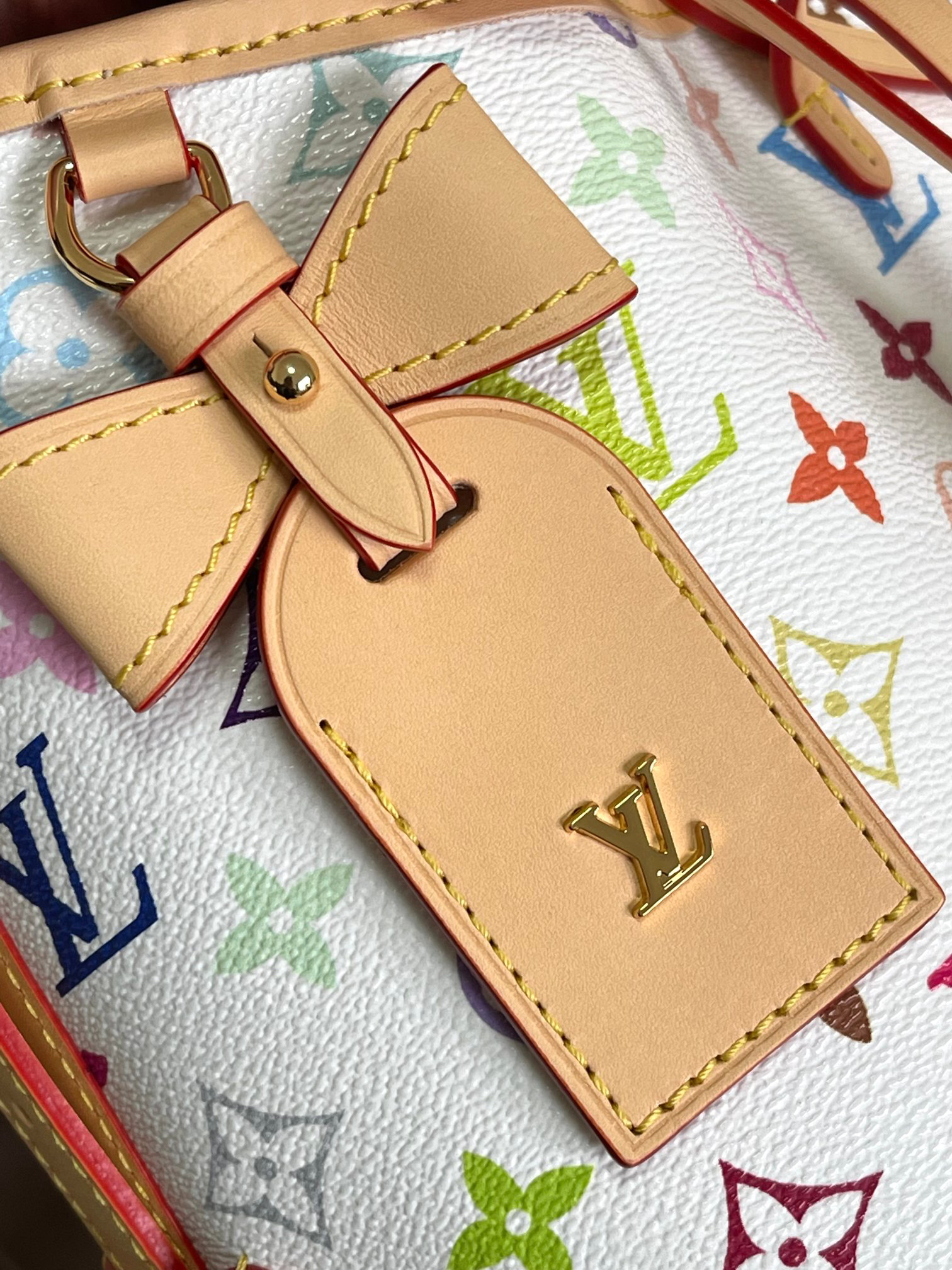 Louis Vuitton CarryAll Small Crossbody Bag M13661 - Image 6