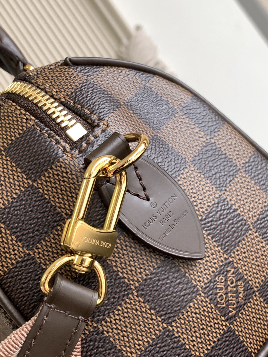 Louis Vuitton N40489 Monogram Crossbody Bag - Image 6