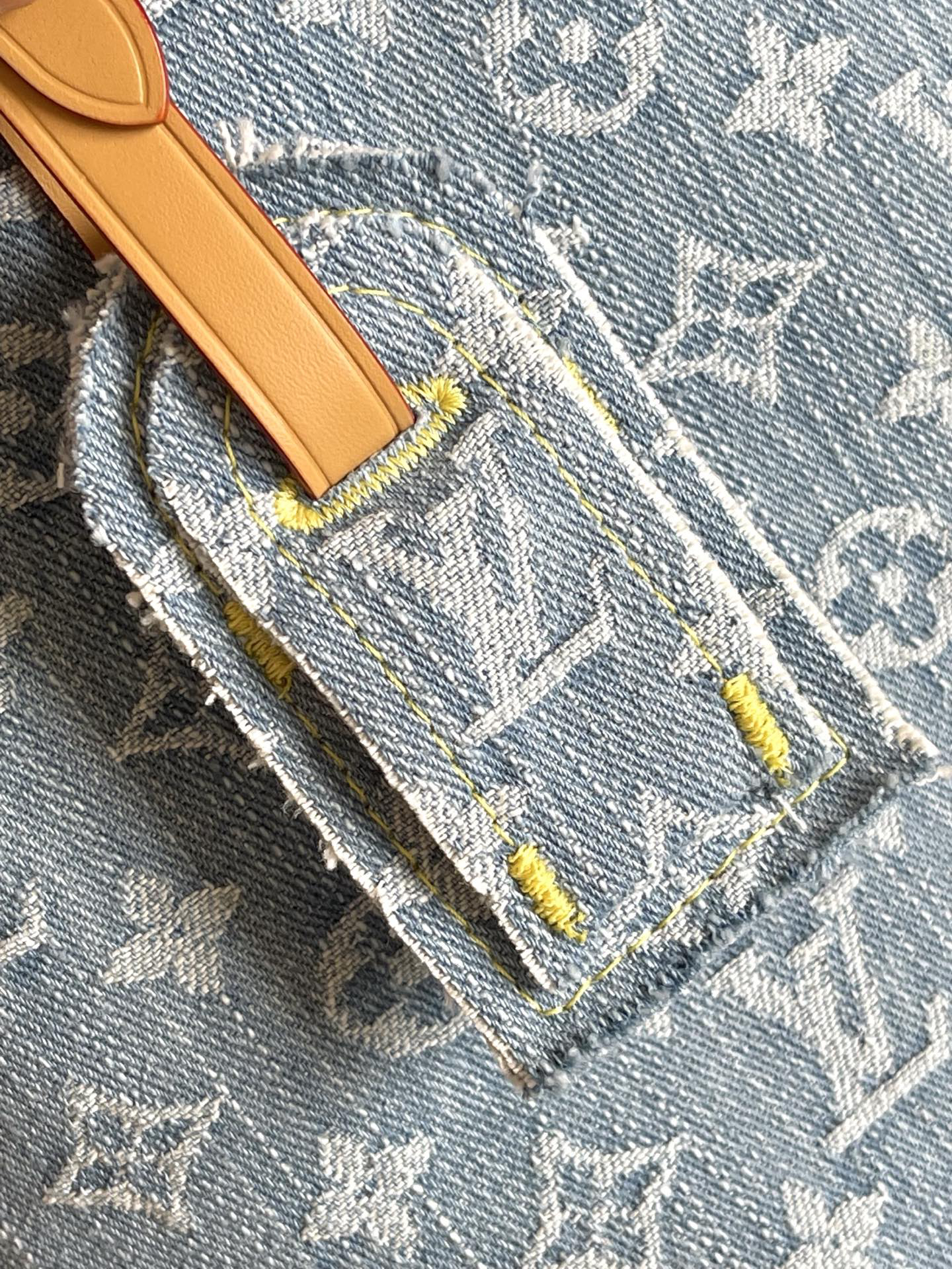 Louis Vuitton Carryall Small Bag in Monogram Denim - Image 6
