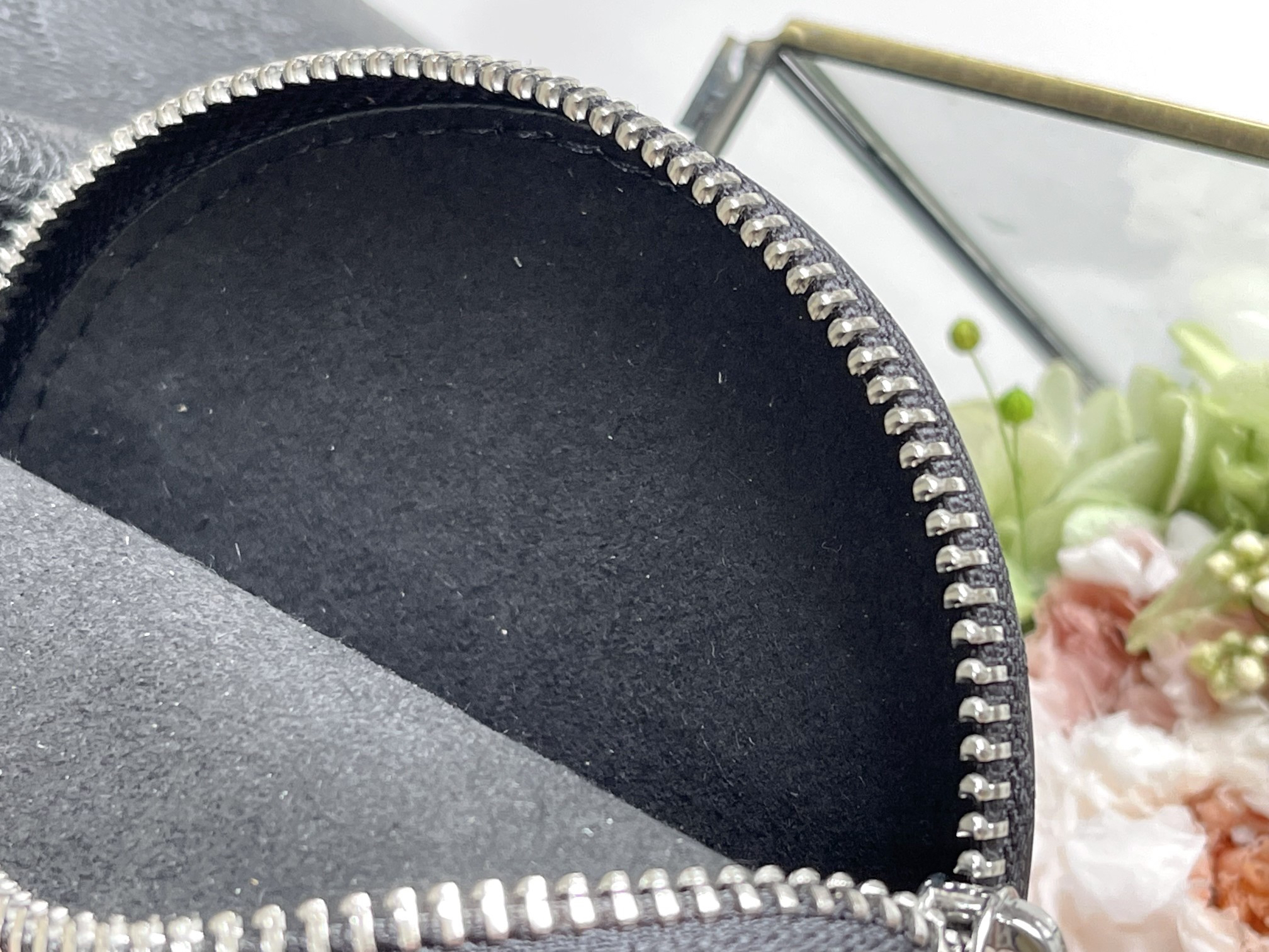 Louis Vuitton Bella Monogram Calfskin Bucket Bag - Image 6