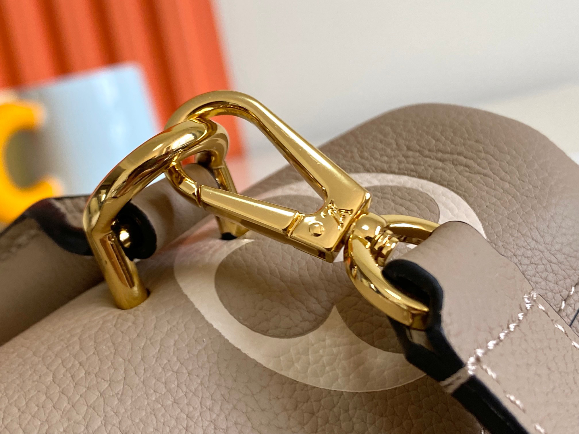 Louis Vuitton Madeleine Medium Handbag in Monogram Empreinte Leather - Image 6