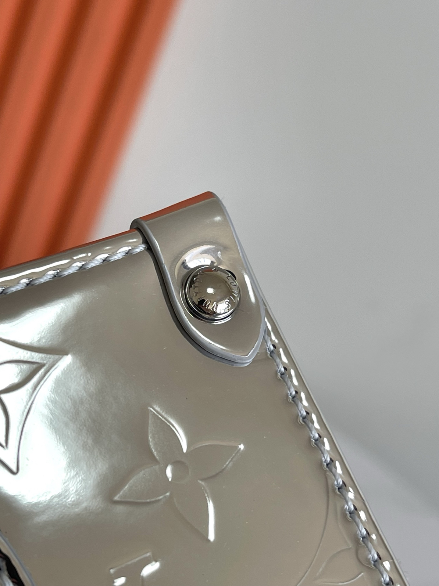 Louis Vuitton OnTheGo CC Small Handbag in Silver Monogram Miroir Canvas - Image 6