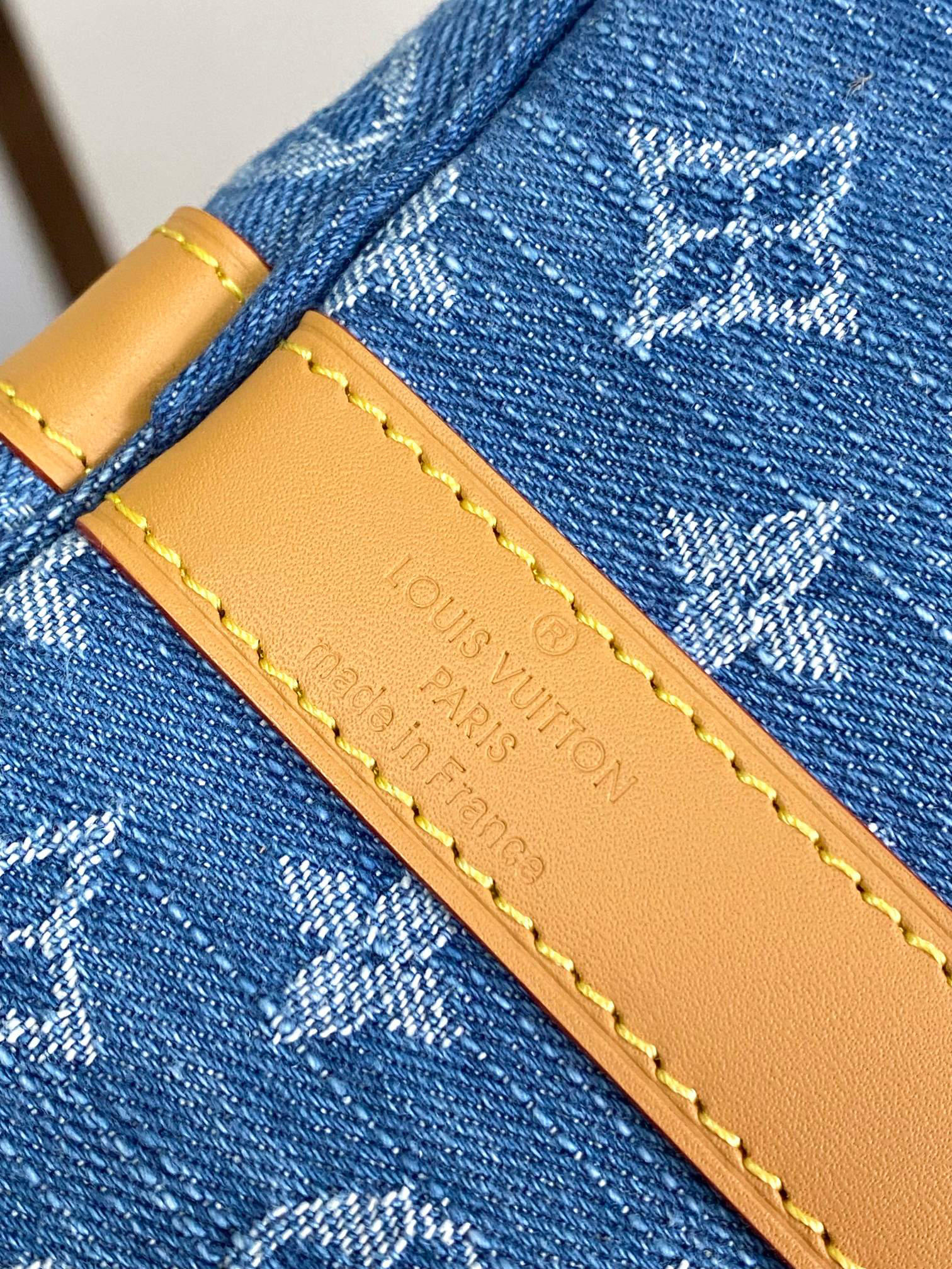 Louis Vuitton Keepall Bandoulière 45 Travel Bag in Monogram Denim - Image 6