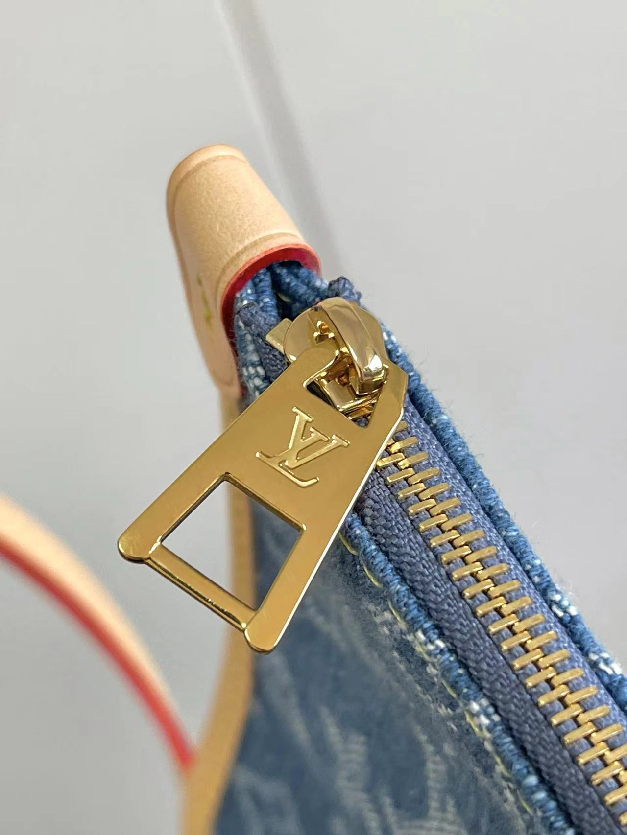 Louis Vuitton Neverfull MM Blue Denim Tote Bag - Image 6