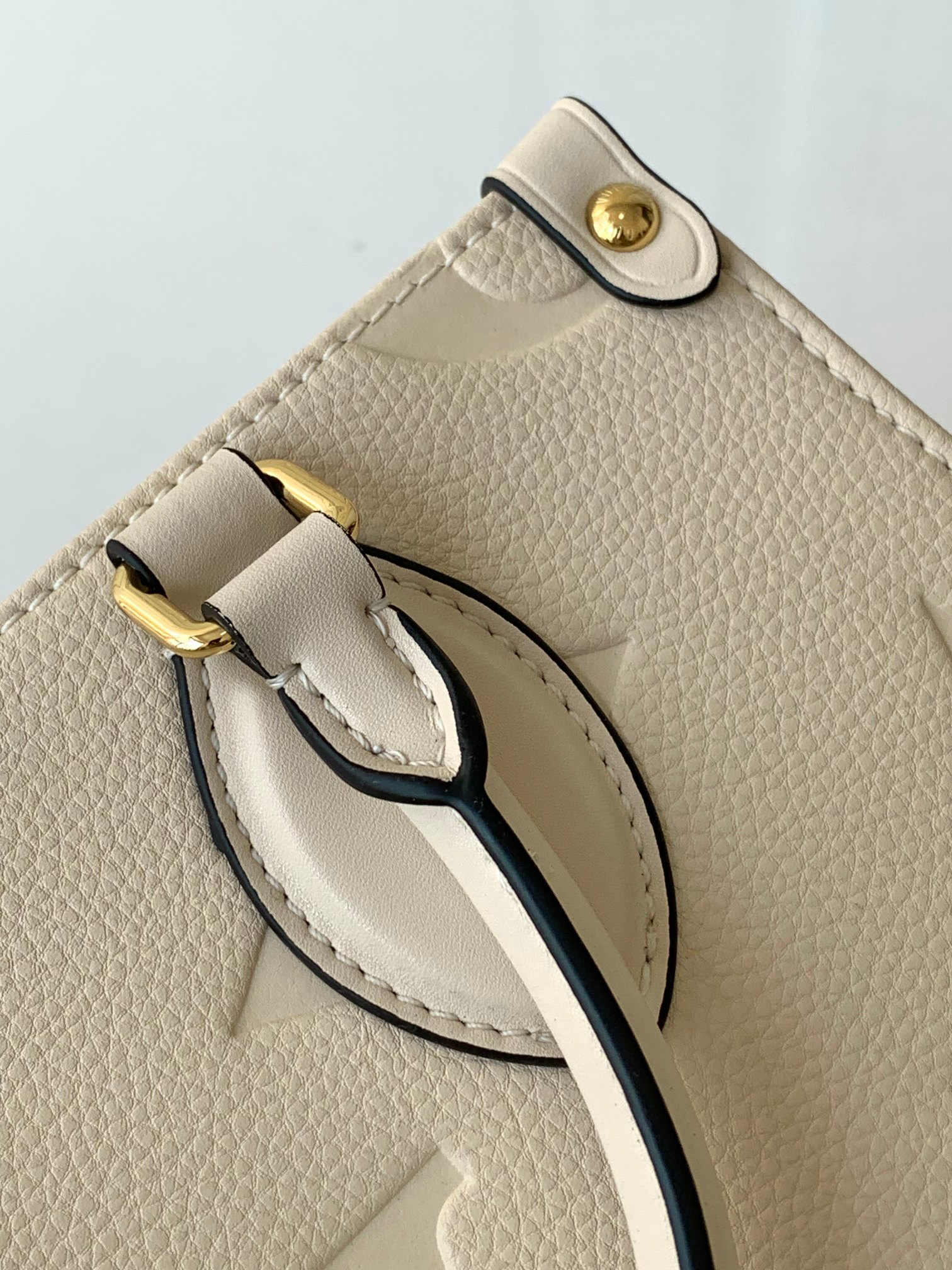 Louis Vuitton OnTheGo Mini Tote Bag in Monogram Empreinte Leather - Image 6