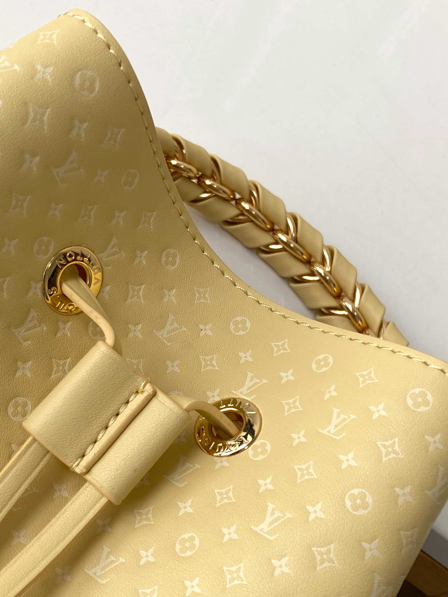 Louis Vuitton NeoNoé BB Bucket Bag - Image 6