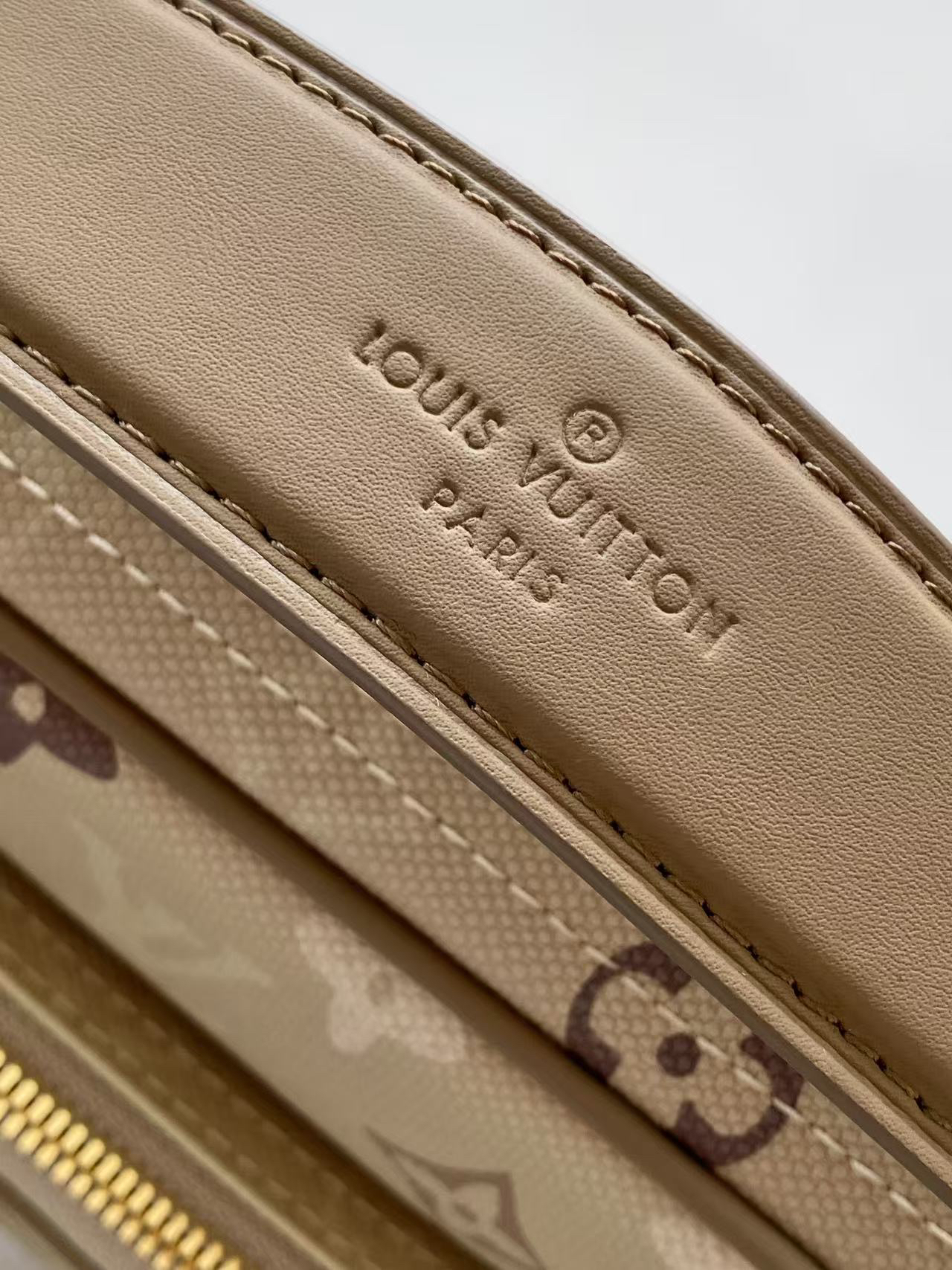 Louis Vuitton Monogram Heritage Crossbody Bag - Image 6