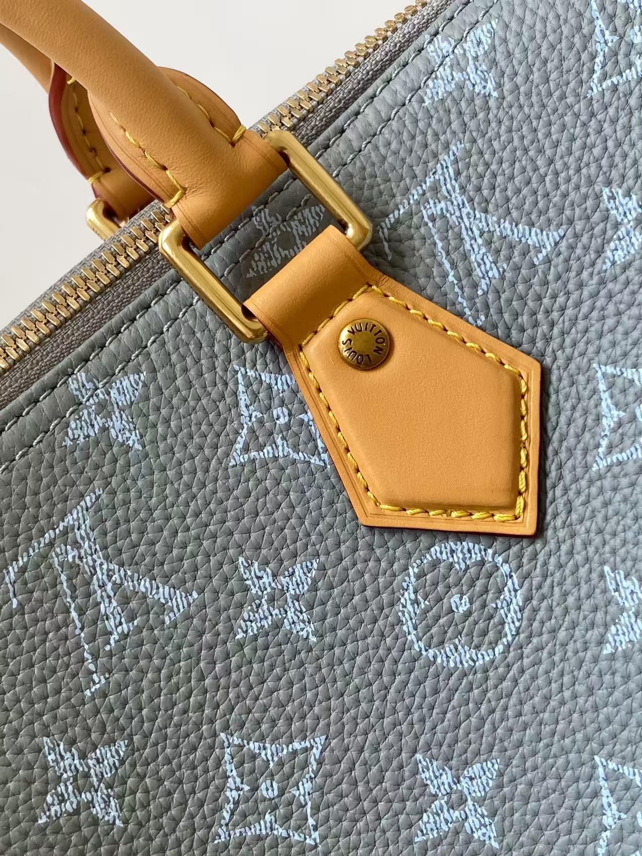 Louis Vuitton Speedy Bandoulière 30 Monogram Leather Handbag - Image 6
