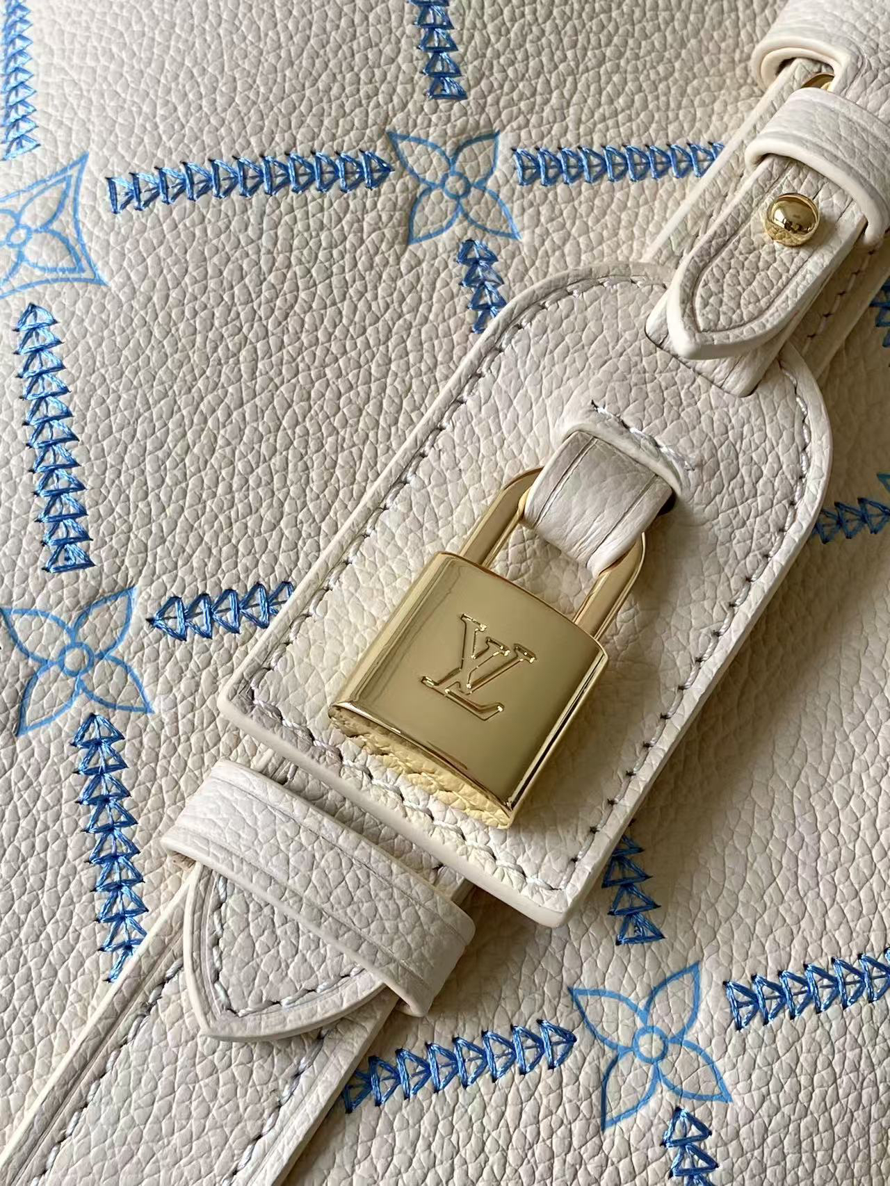 Louis Vuitton All In BB Bag M28910 in White with Embroidery - Image 6