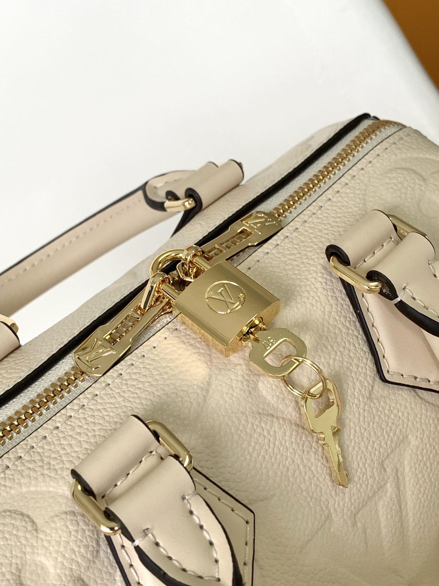 Louis Vuitton Speedy Bandoulière 20 Handbag - Image 6