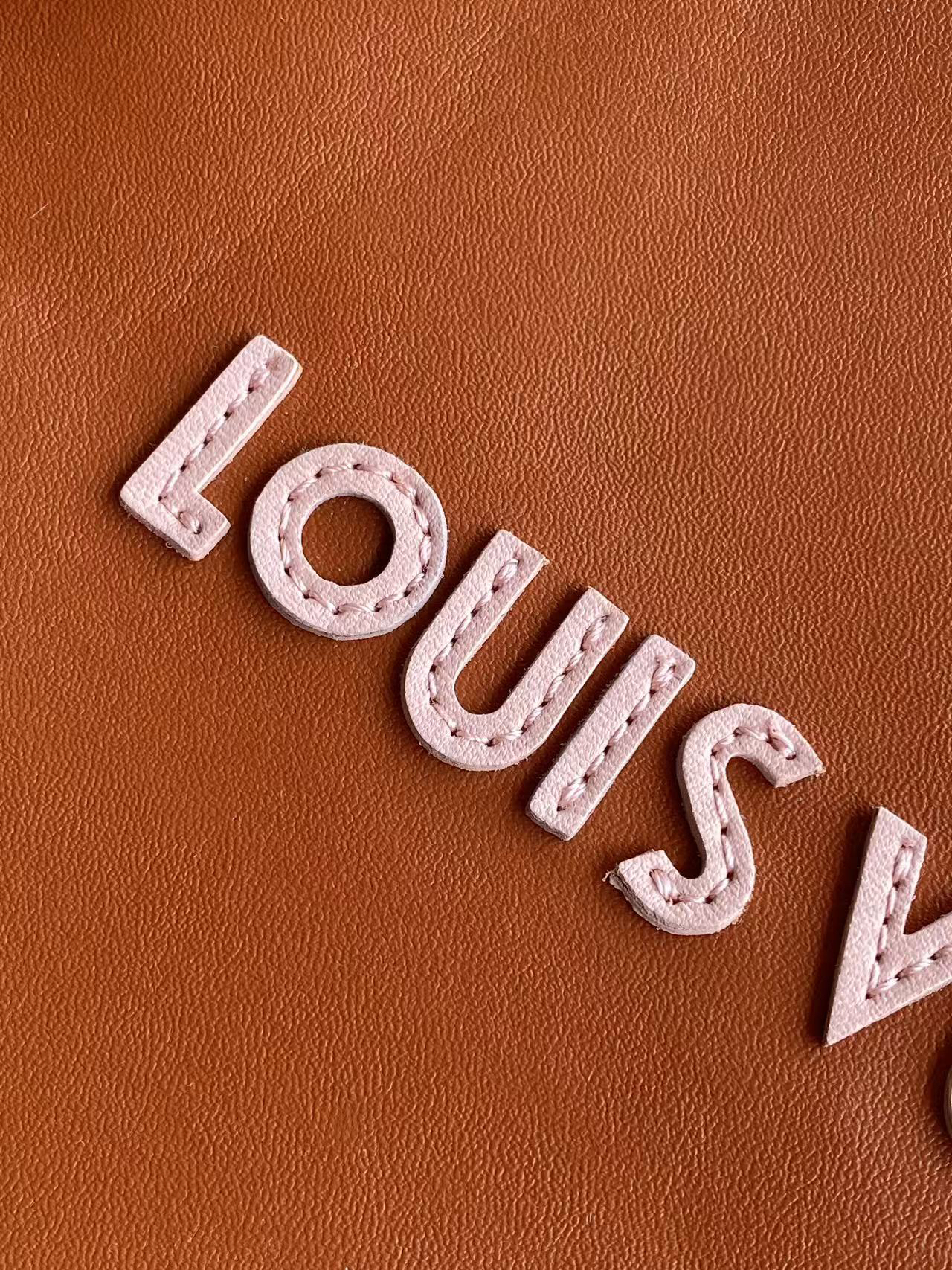 Louis Vuitton Medium Leather Handbag - Image 6