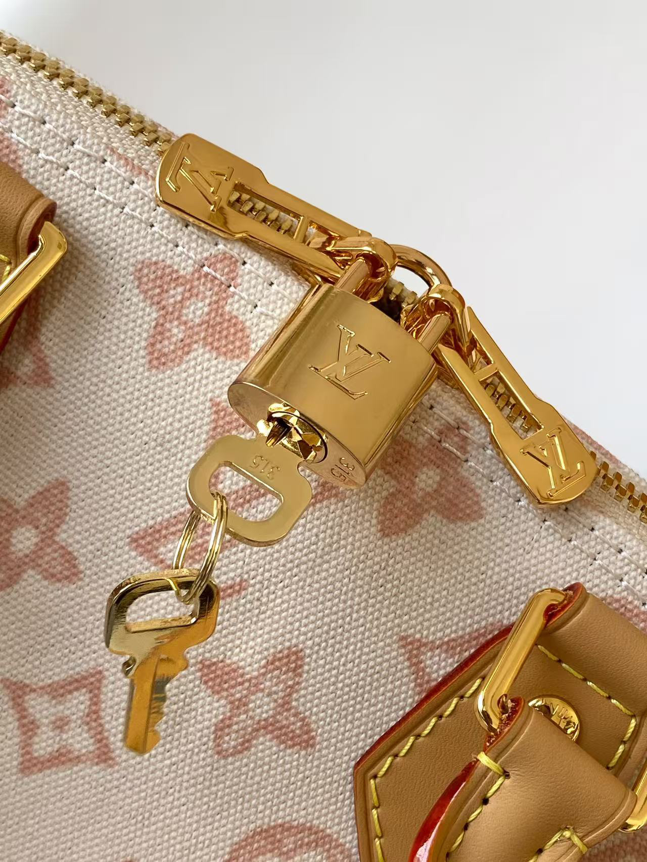 Louis Vuitton Alma BB Monogram Canvas Crossbody Bag - Image 6