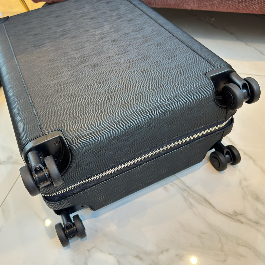 Louis Vuitton Horizon 55 Cabin Suitcase - Image 6