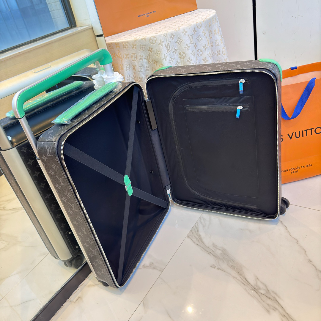 Louis Vuitton Horizon 55 Rolling Suitcase - Image 6