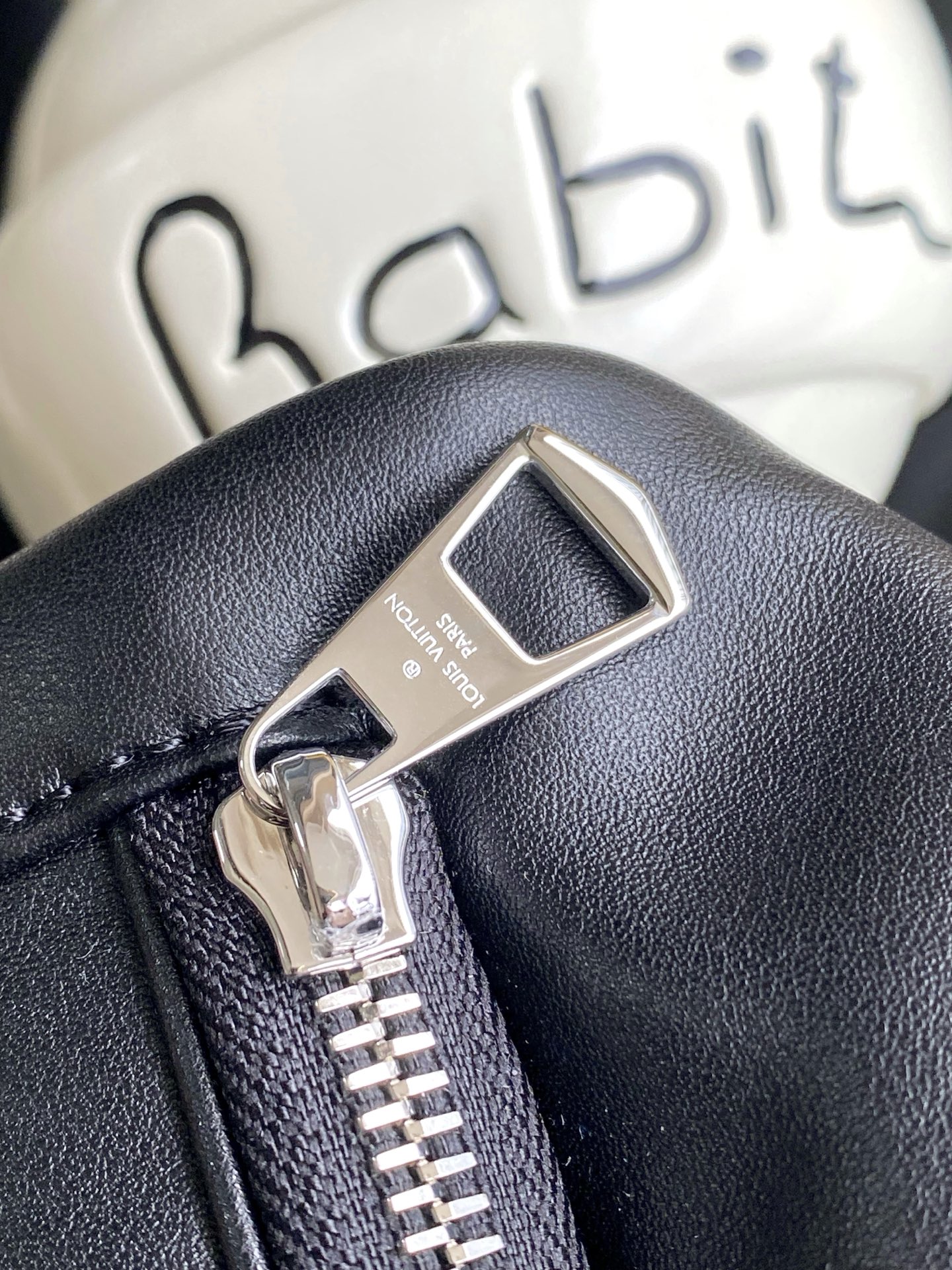 Louis Vuitton No Way Handbag M14377 - Image 6