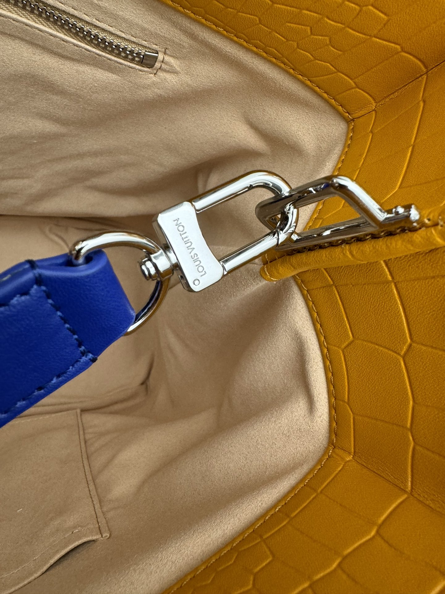Louis Vuitton Maison Fondée en 1854 Medium Handbag - Image 6