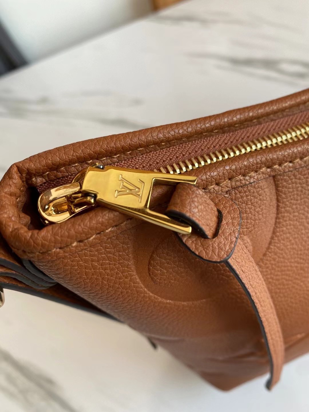 Louis Vuitton CarryAll PM Monogram Leather Handbag - Image 6