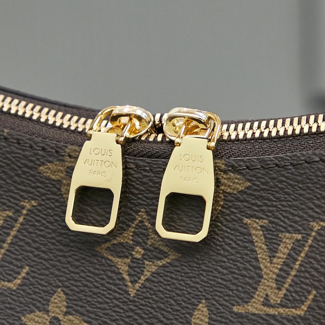Louis Vuitton M11952 Slouchy Small Handbag - Image 6