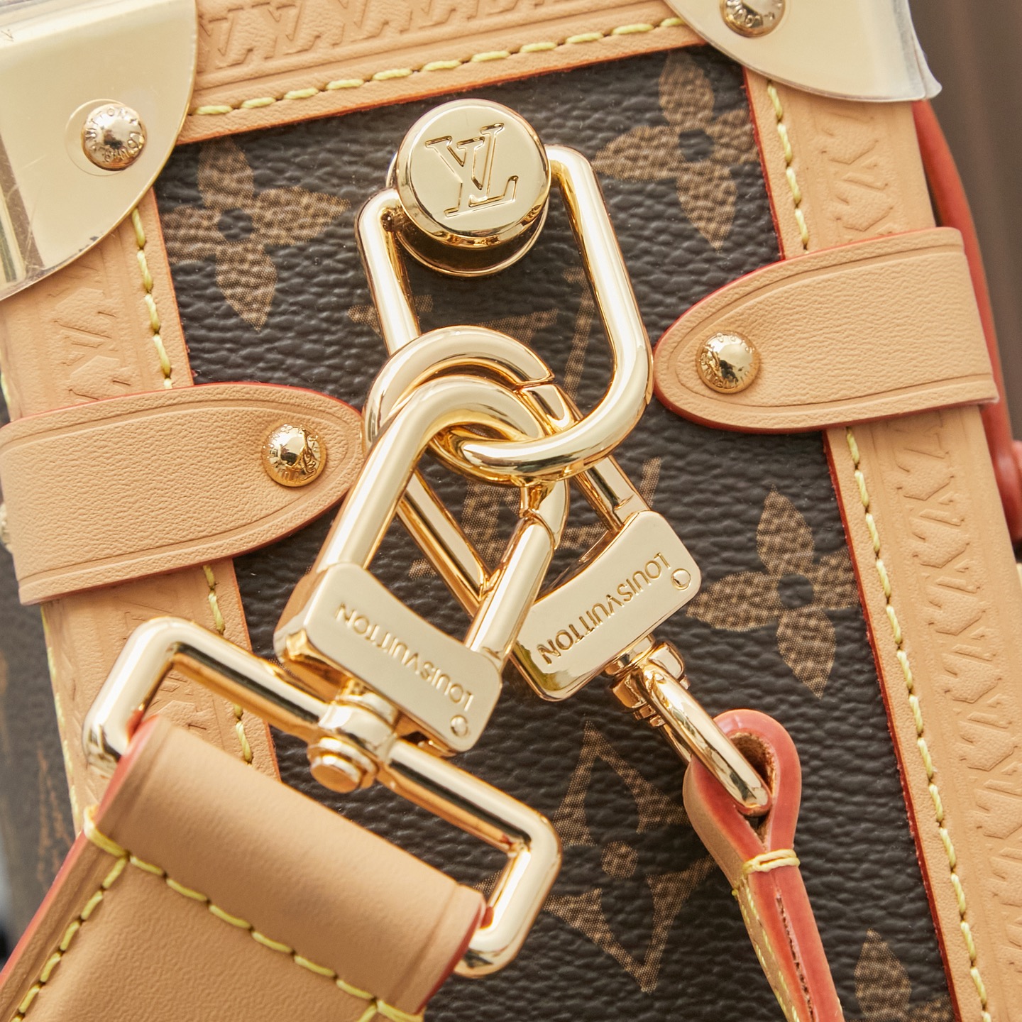 Louis Vuitton Side Trunk PM Handbag M46358 in Monogram - Image 6