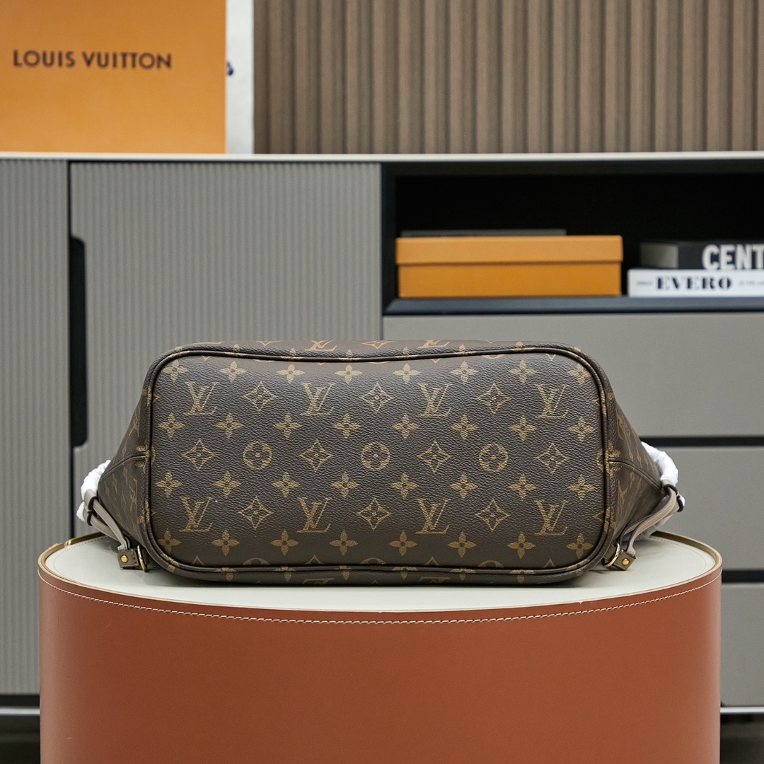 Louis Vuitton Neverfull MM Tote Bag in Damier Azur Canvas - Image 6