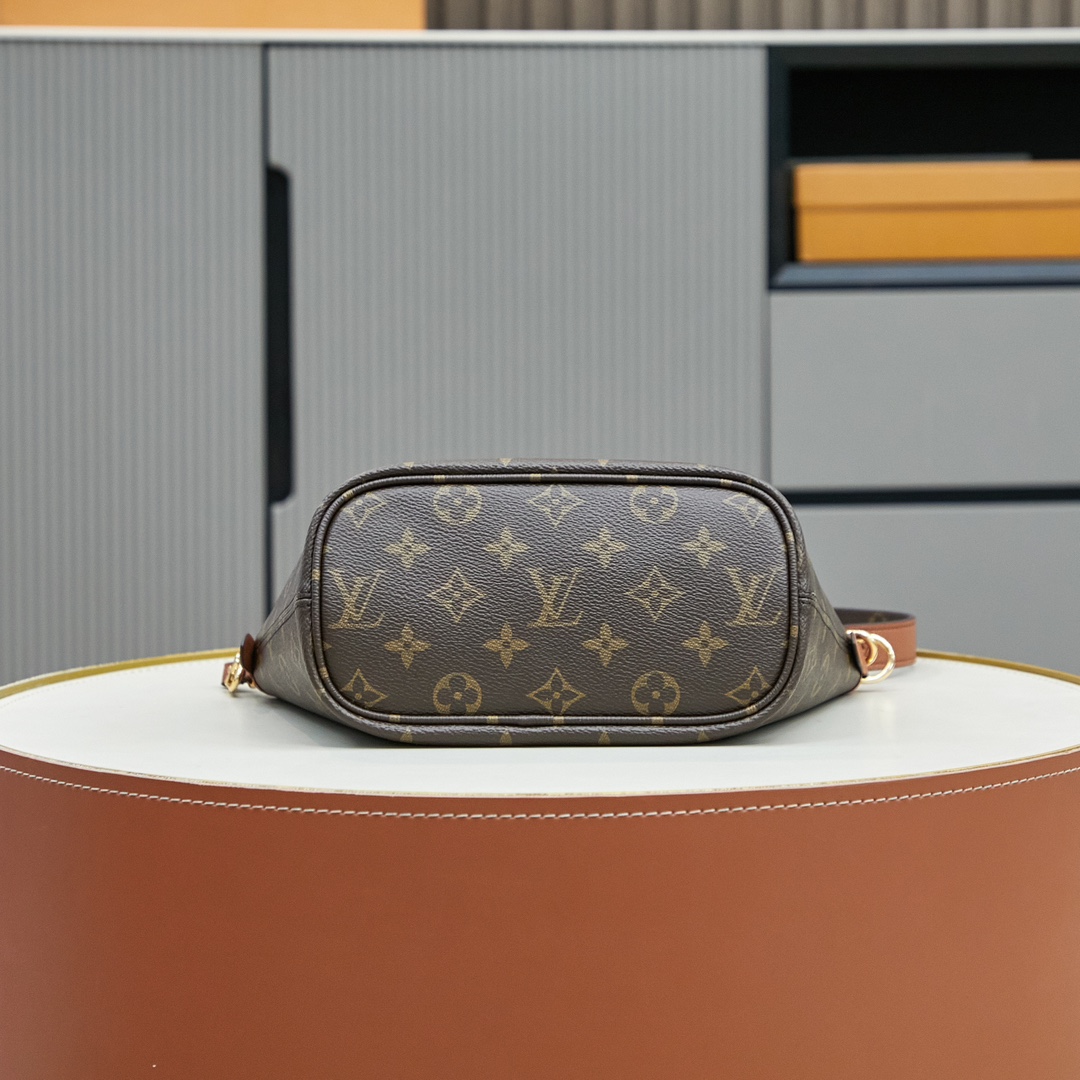 Louis Vuitton Neverfull Bandouliere Inside Out BB Reversible Tote Bag - Image 6