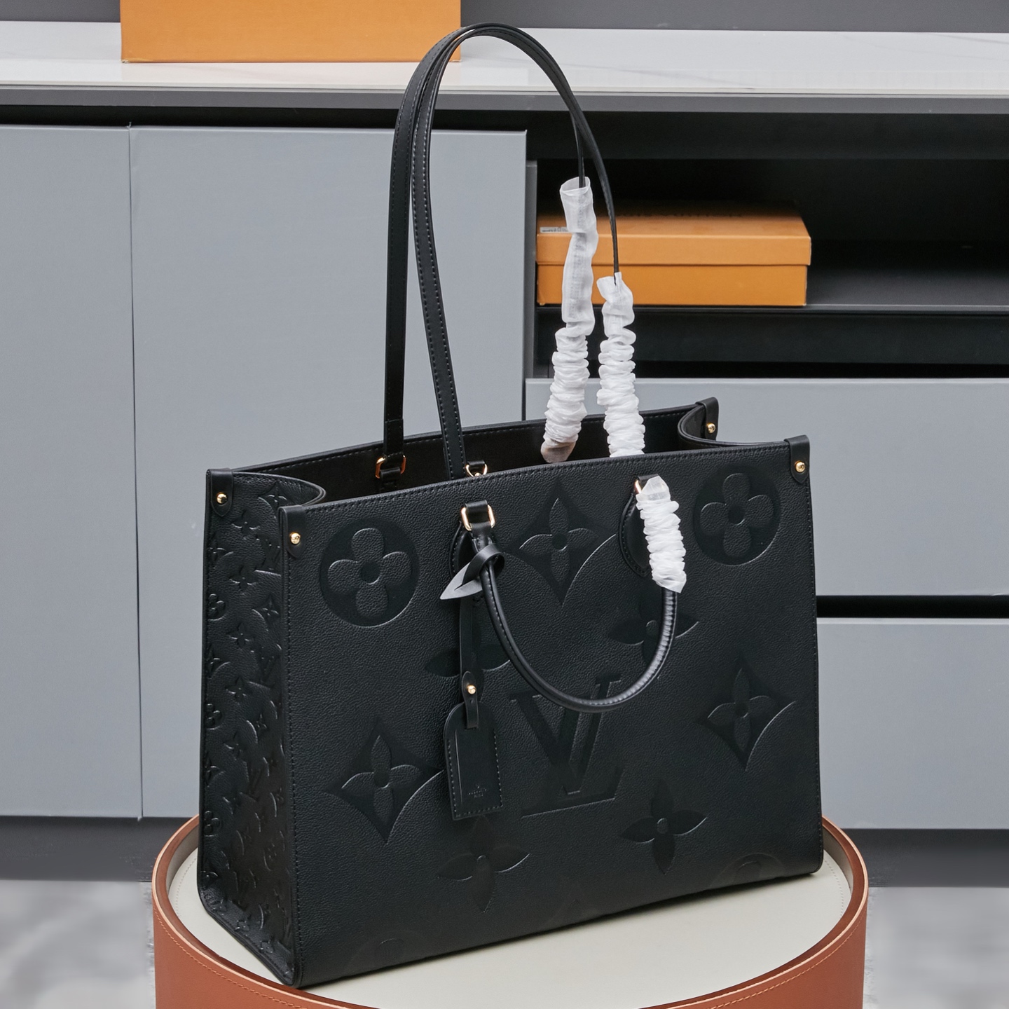 Louis Vuitton OnTheGo Large Tote Bag - Image 6