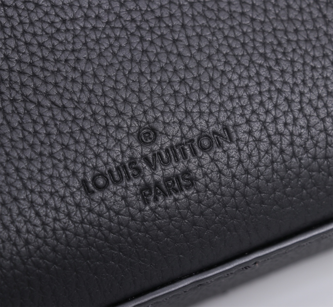 Louis Vuitton Fastline M22482 Black Crossbody Bag - Image 6