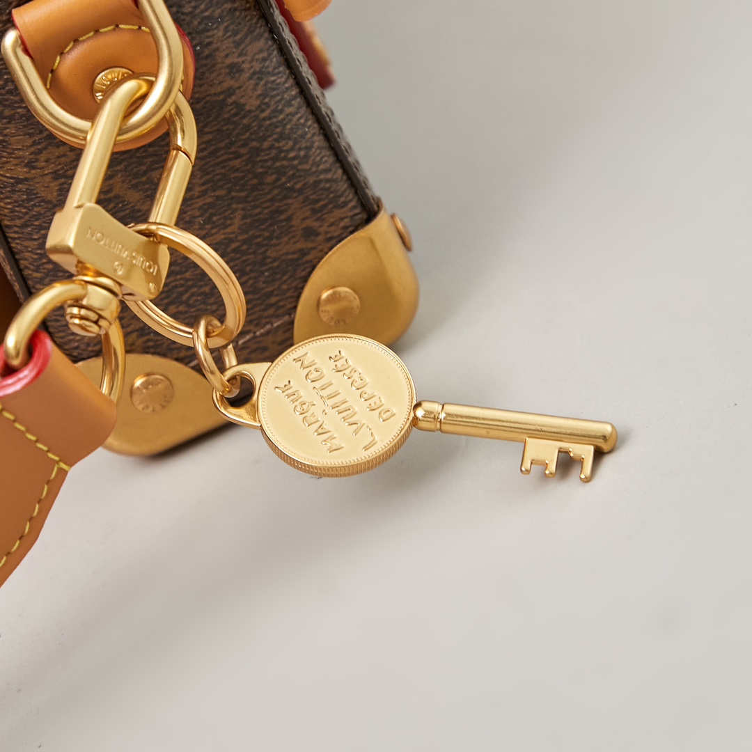 Louis Vuitton Soul Trunk Crossbody Bag M11535 / M11743 Black Monogram - Image 6