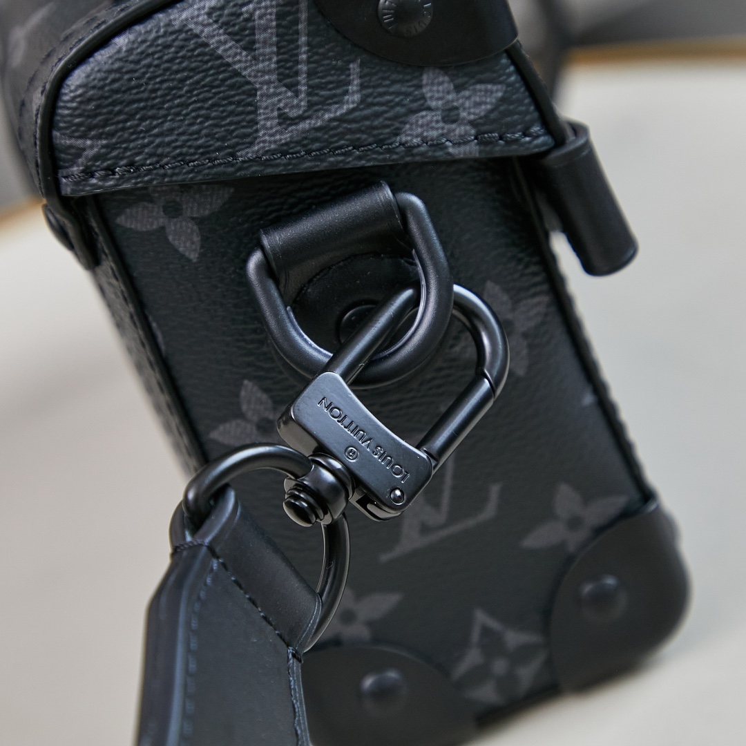 Louis Vuitton Soul Trunk Monogram Canvas Crossbody Bag - Image 6