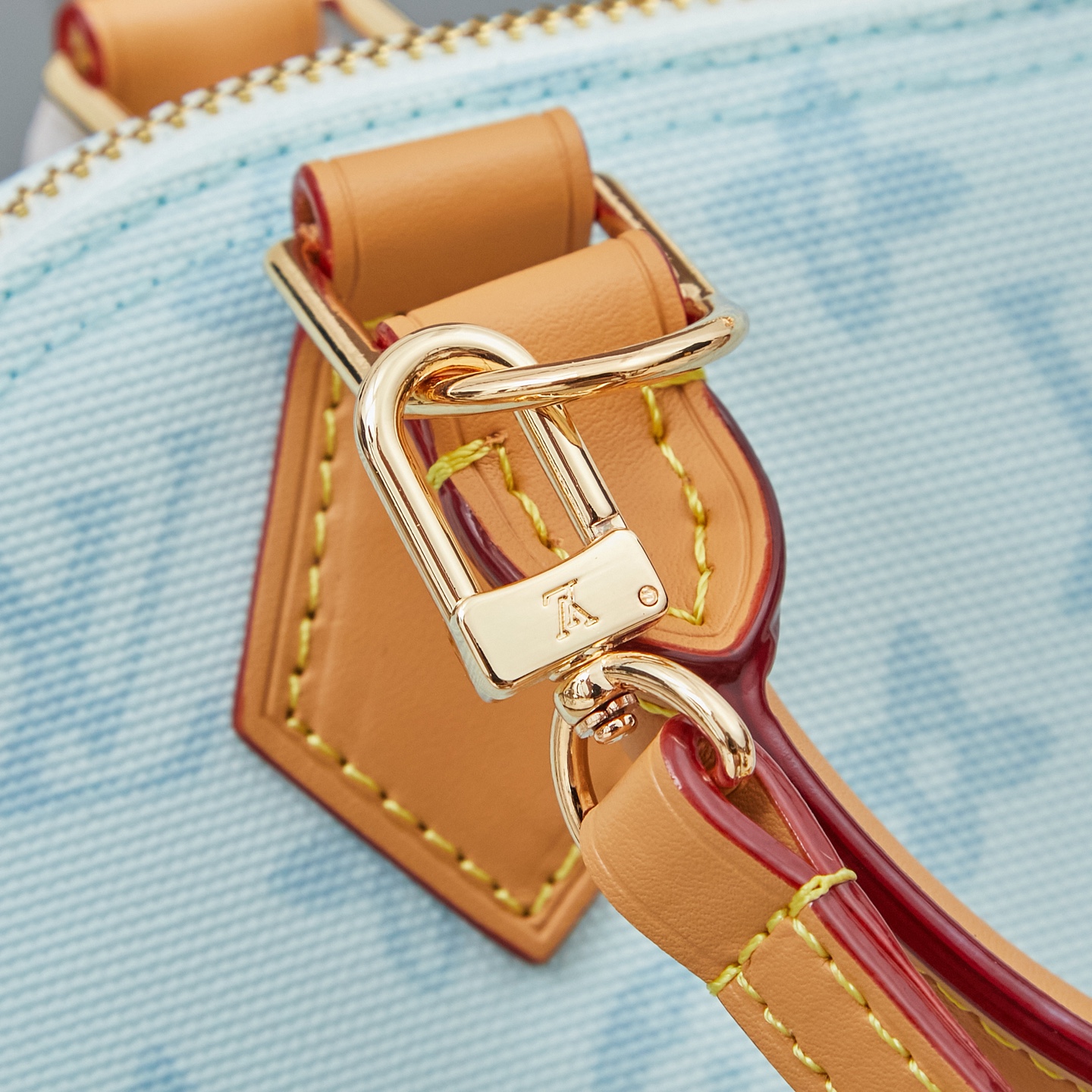 Louis Vuitton Alma BB Monogram Canvas Handbag - Image 6