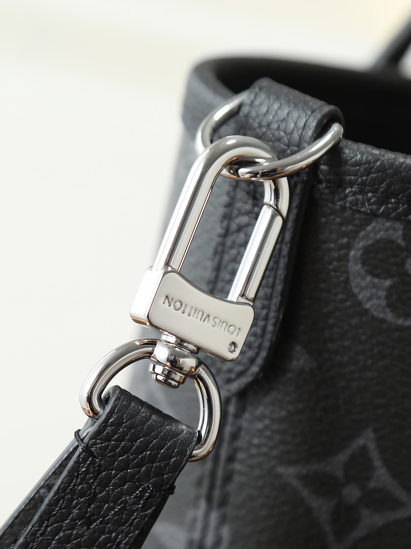 Louis Vuitton Neverfull Bandouliere Inside Out BB Reversible Tote Bag - Image 6