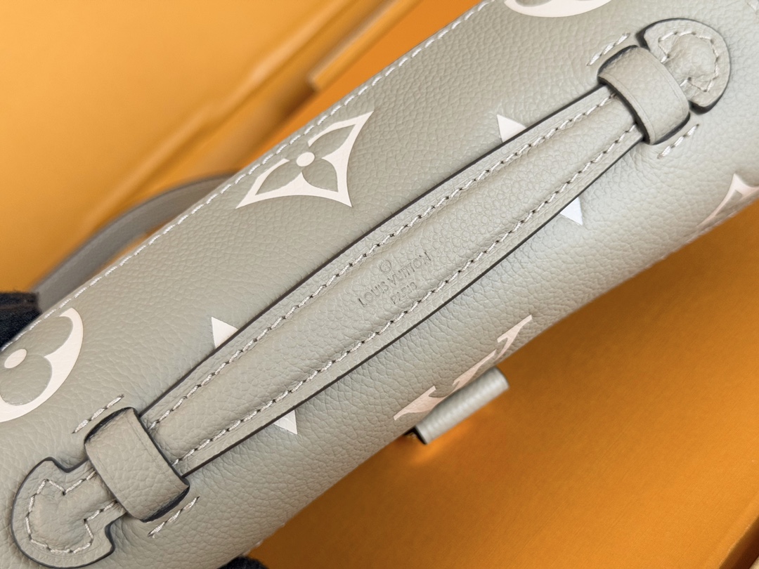 Louis Vuitton Pochette Metis East West Monogram Empreinte Leather Crossbody Bag - Image 6