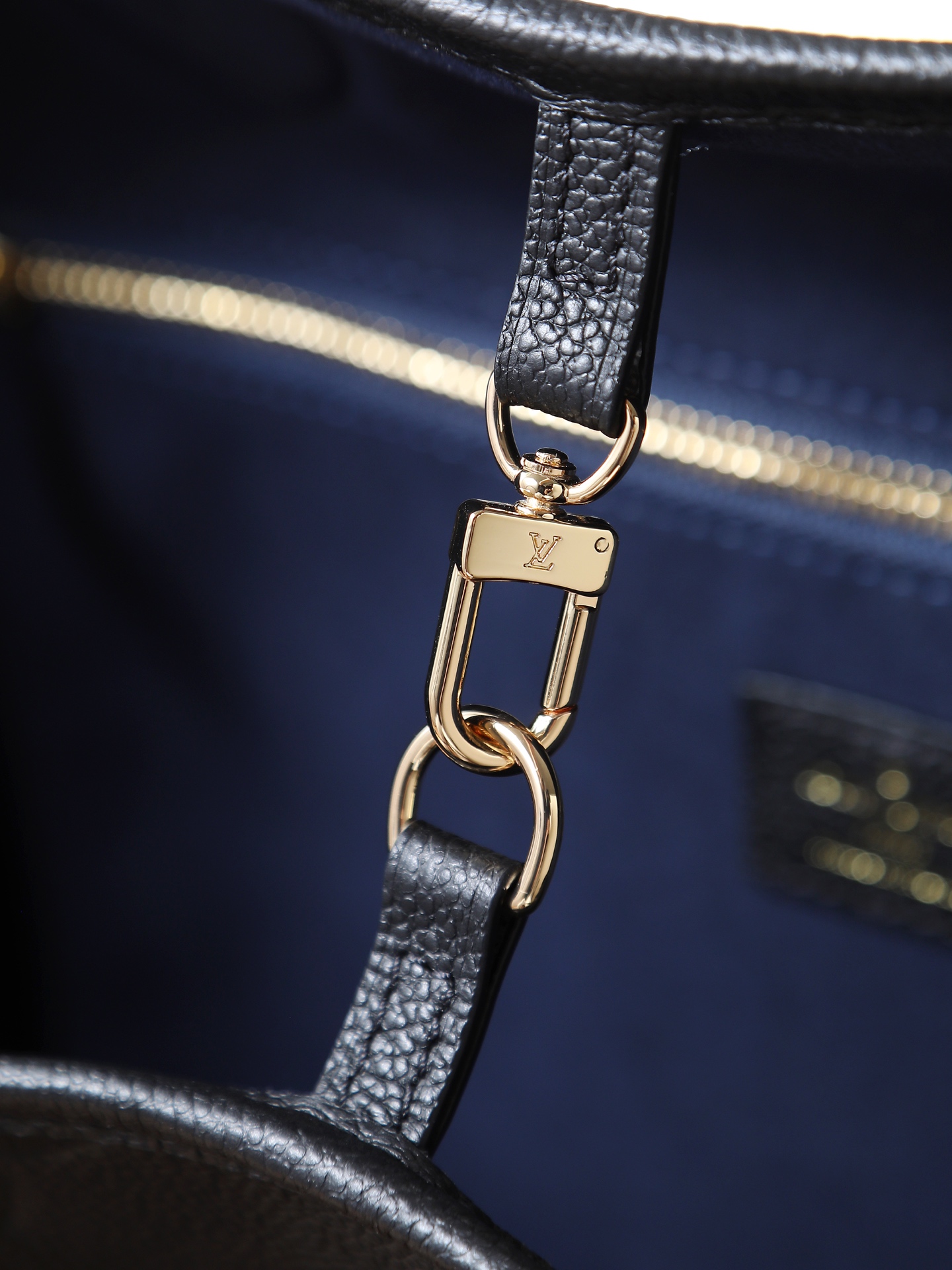 Neverfull MM Monogram Empreinte Leather Tote Bag - Image 6
