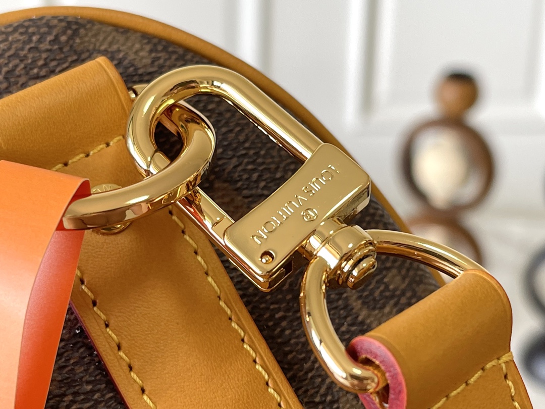 Keepall Bandouliere 25 Travel Bag in Monogram Dust Canvas - Image 6