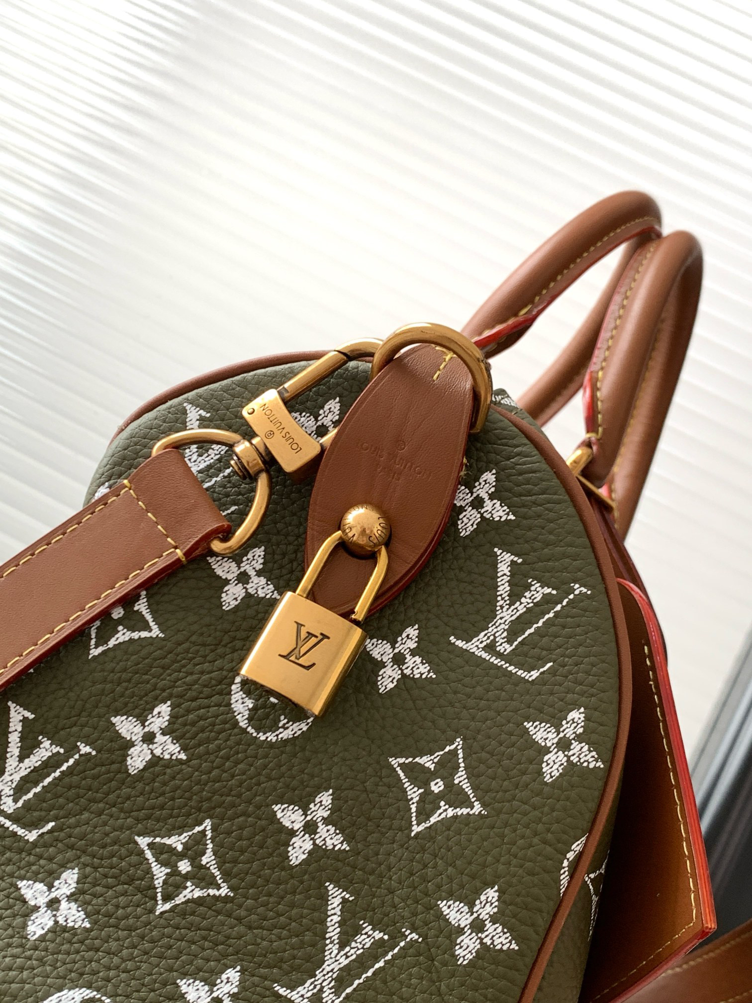 Louis Vuitton Speedy P9 Bandoulière 30 Monogram Leather Handbag - Image 6