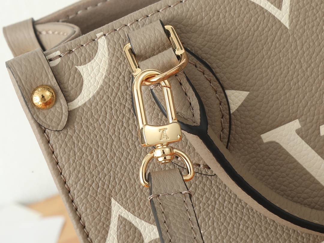 Louis Vuitton OnTheGo BB Monogram Empreinte Leather Crossbody Bag - Image 6