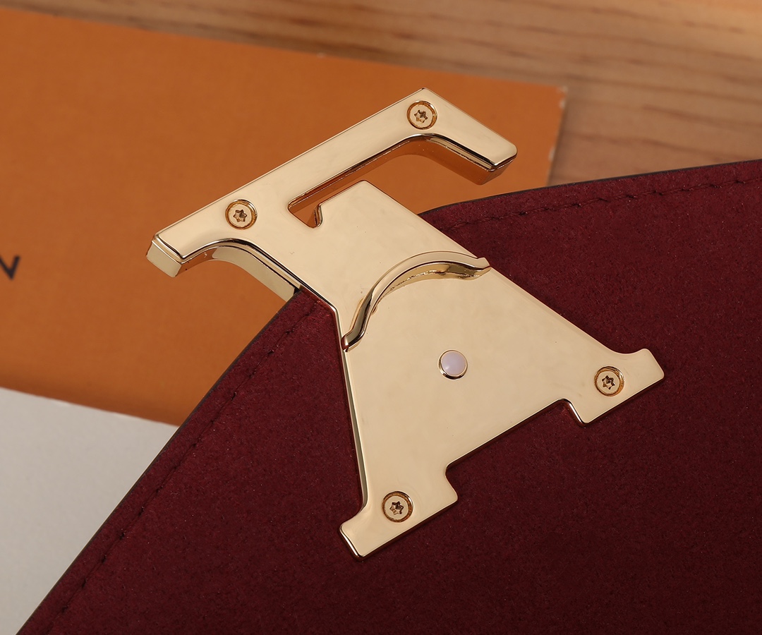 Louis Vuitton Passy Chain Bag - Image 6