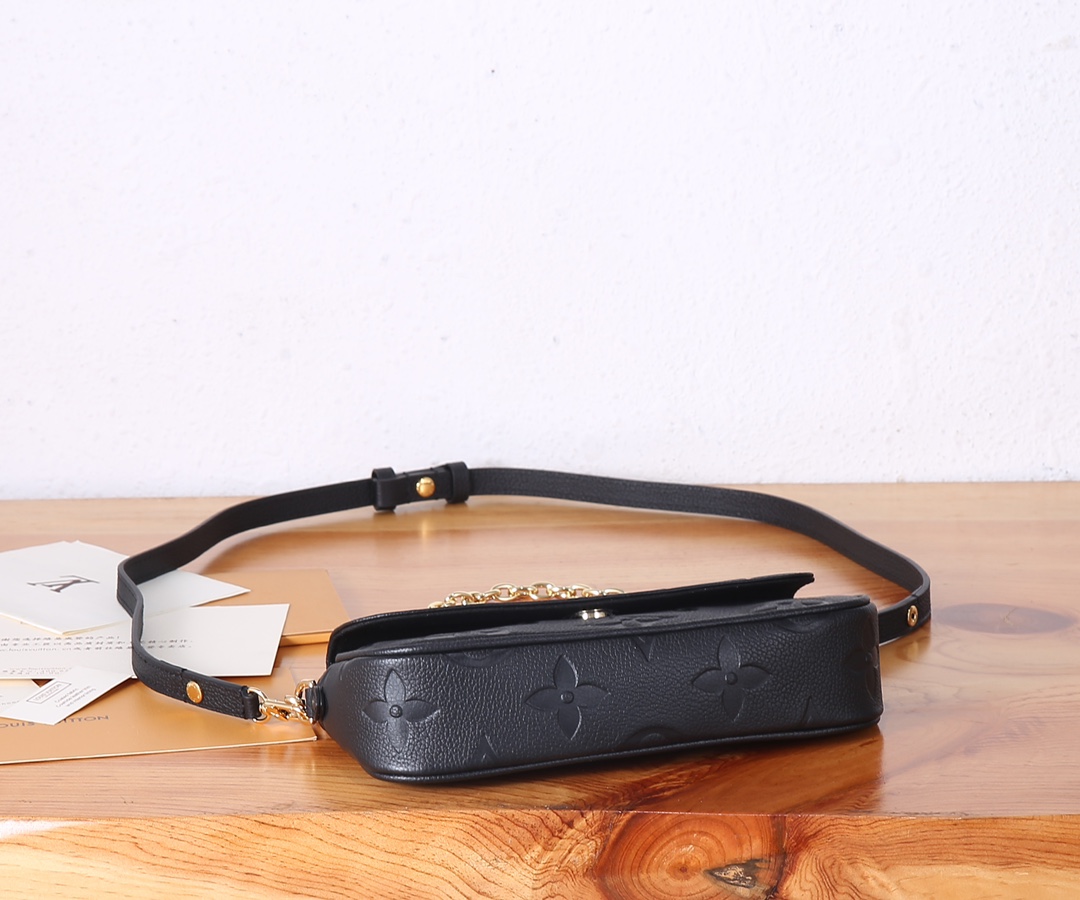 Louis Vuitton Wallet on Chain Ivy - Image 6
