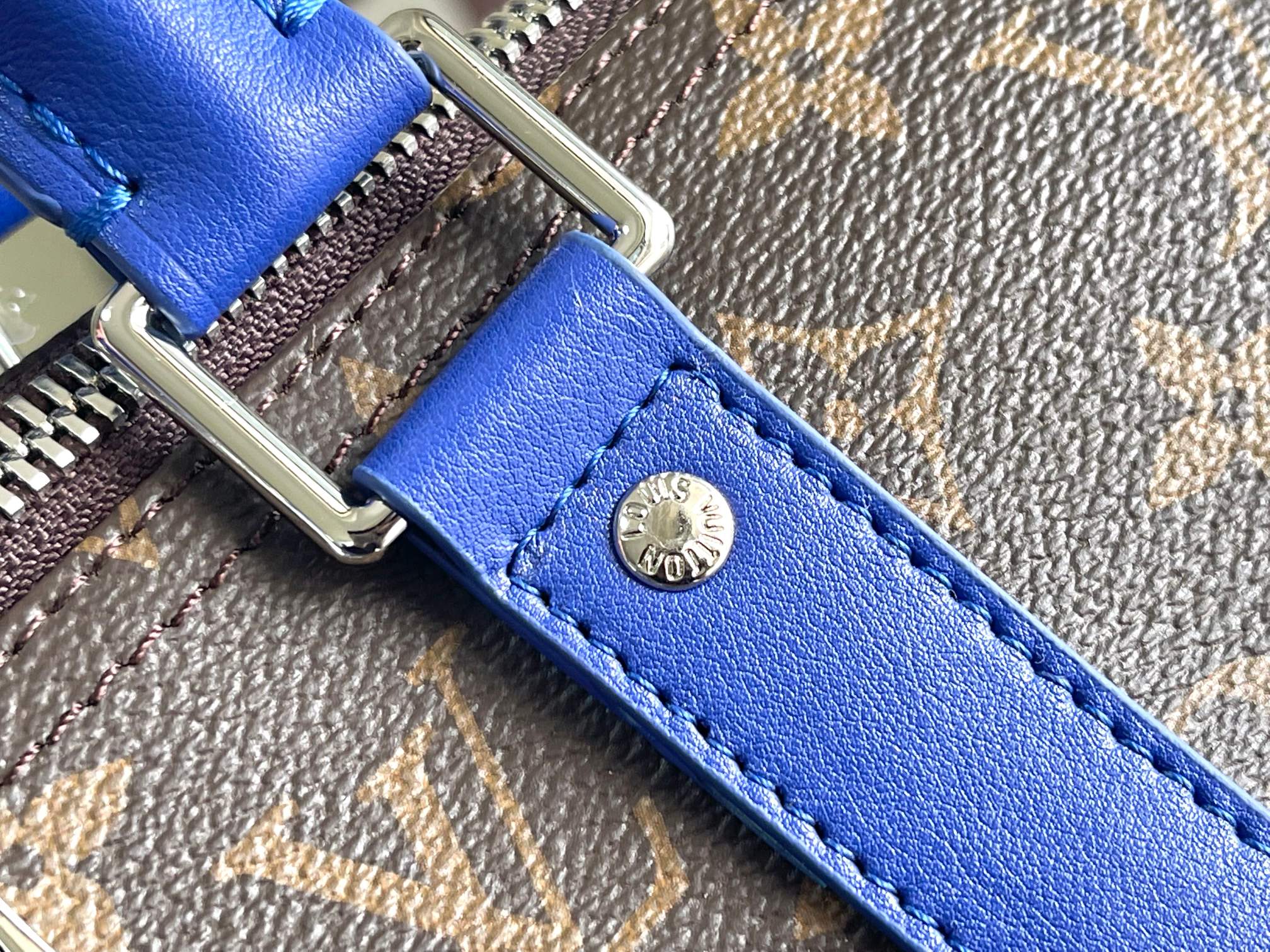 Louis Vuitton Keepall Bandouliere 50 Travel Bag in Monogram Macassar Canvas - Image 6