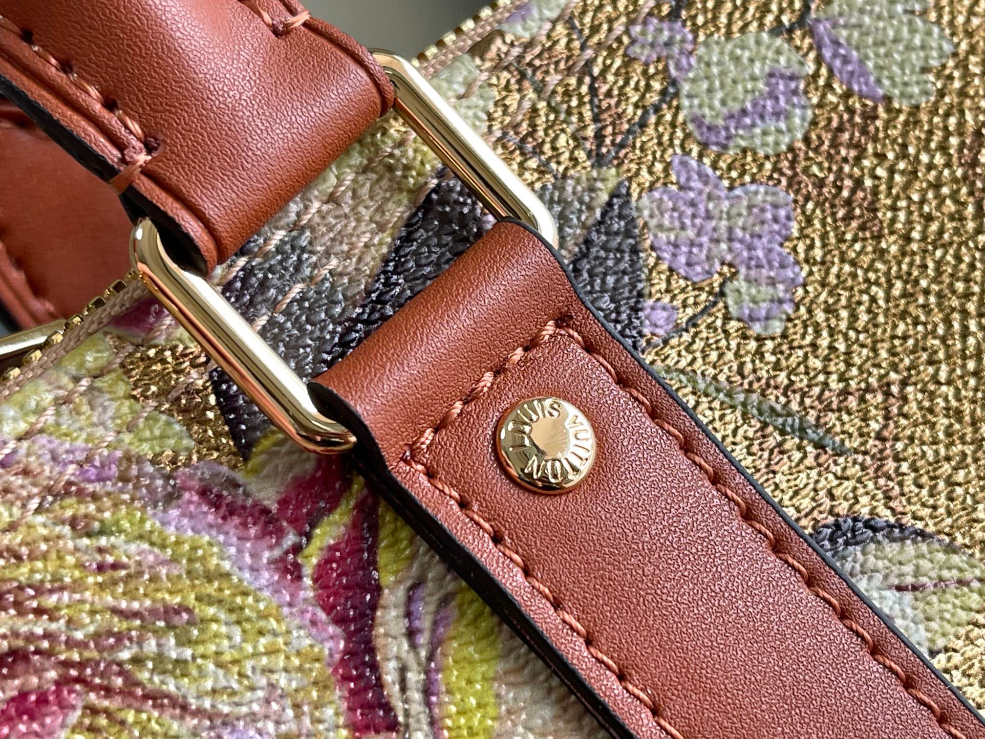 Louis Vuitton Keepall 45 Travel Bag - Image 6