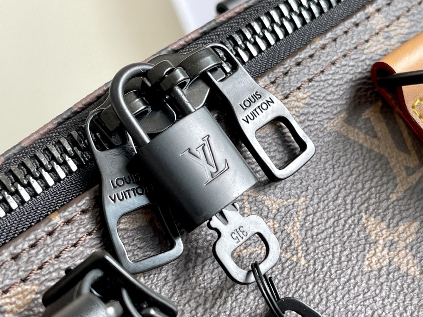 Louis Vuitton Keepall Bandouliere 50 Travel Bag - Image 6