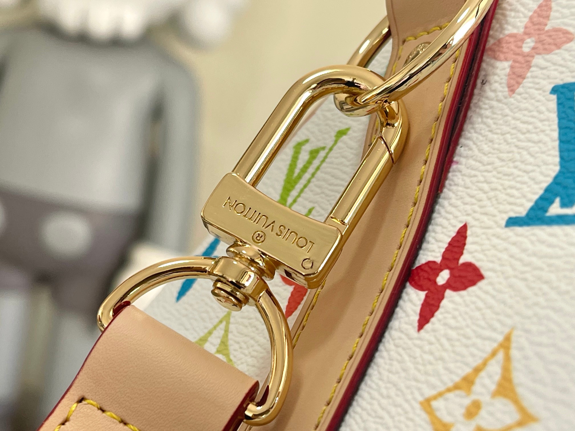 Louis Vuitton Keepall Bandouliere 55 Travel Bag - Image 6