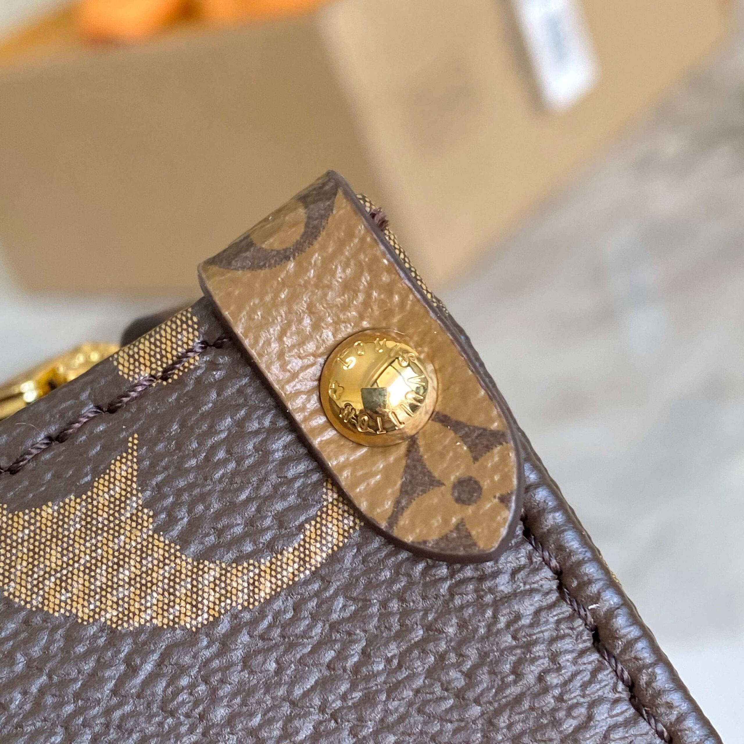 Louis Vuitton OnTheGo BB Tote Bag - Image 6