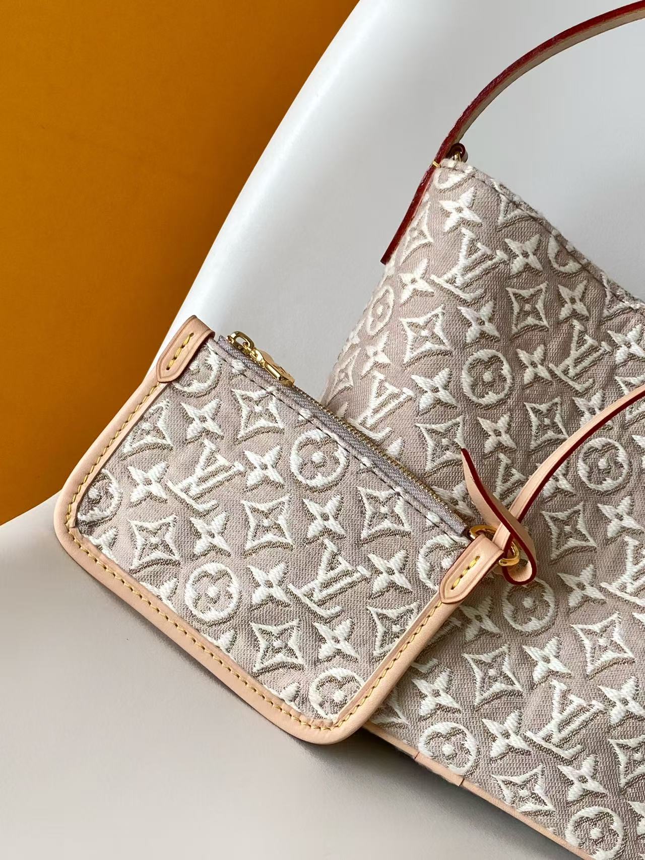 Louis Vuitton All In BB Handbag - Image 6