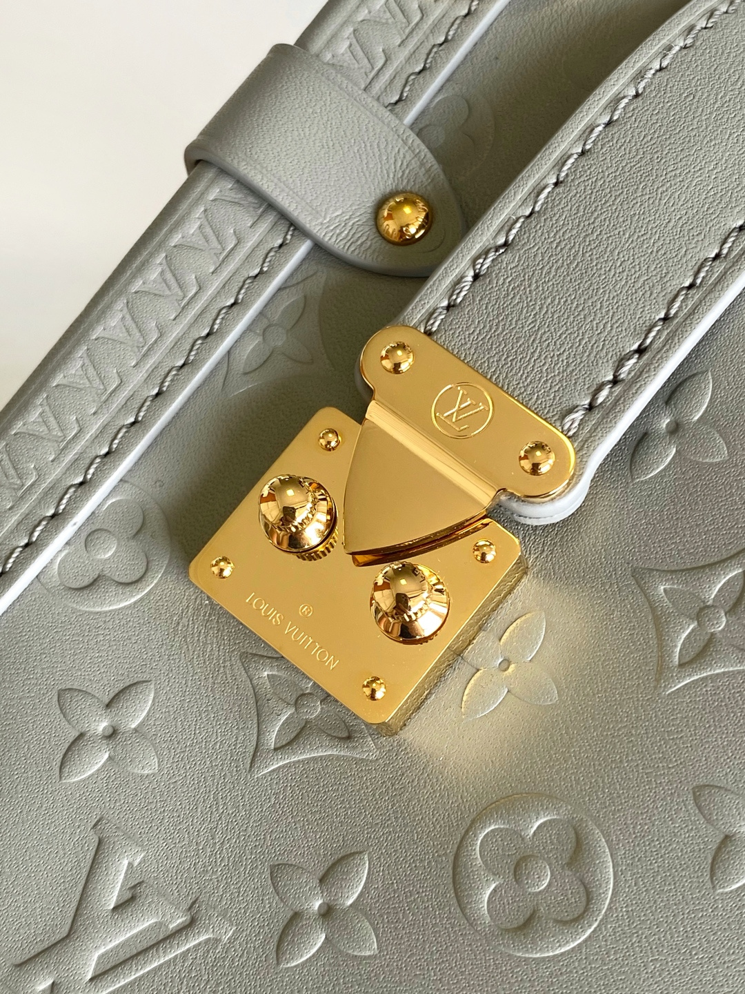 Louis Vuitton Side Trunk Medium Handbag M25602 - Image 6